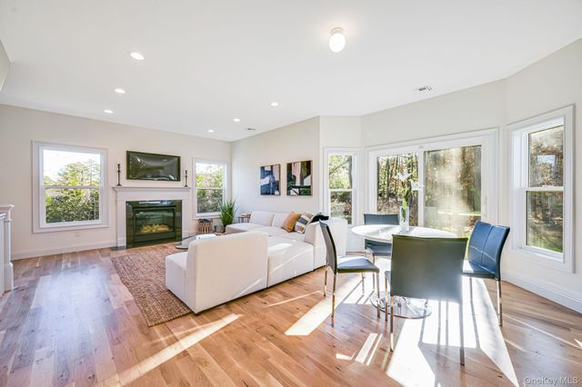 7 Henkel Road, Lake Grove, NY 11755