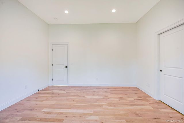 7 Henkel Road, Lake Grove, NY 11755