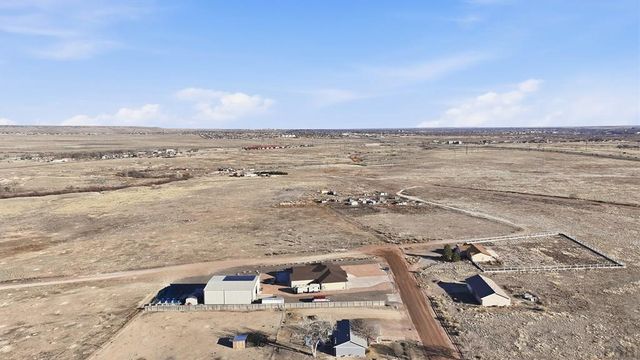 1187 E Ivanhoe Dr, Pueblo, CO 81007