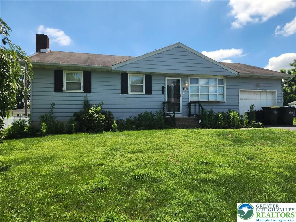 2840 Roosevelt Street, Bethlehem Twp, PA 18020
