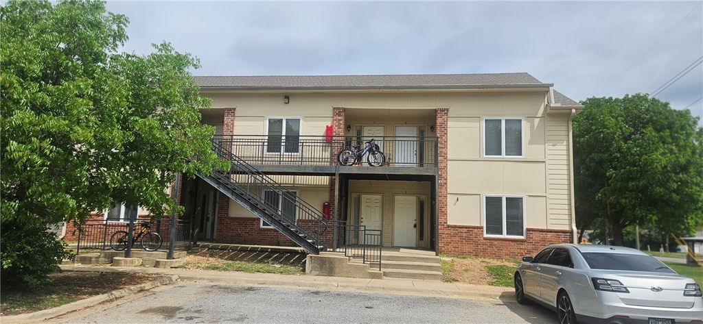 820 Piedmont Place 3, Fayetteville, AR 72701