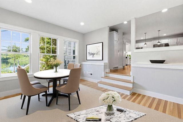 35 Keyes Rd, Westford, MA 01886