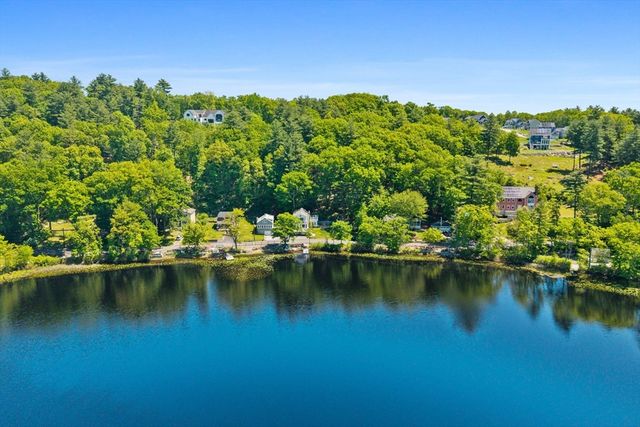 35 Keyes Rd, Westford, MA 01886