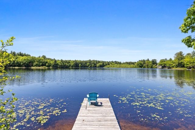 35 Keyes Rd, Westford, MA 01886
