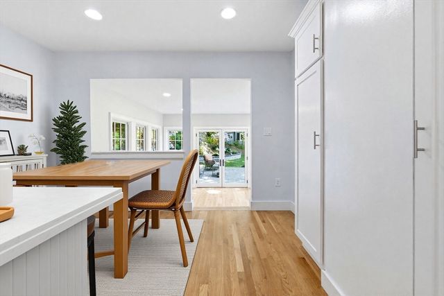 35 Keyes Rd, Westford, MA 01886