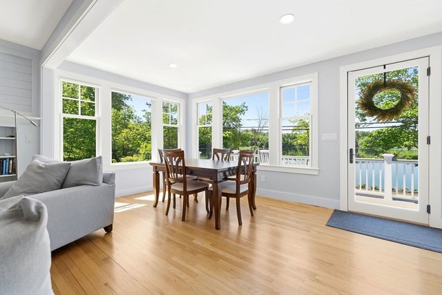 35 Keyes Rd, Westford, MA 01886
