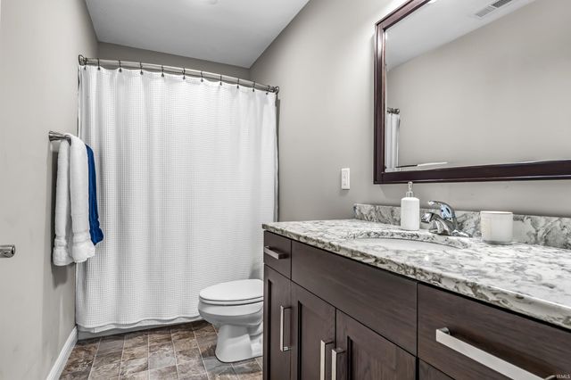 11219 Mallory Court, Roanoke, IN 46783