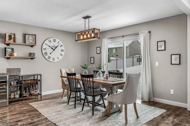 11219 Mallory Court, Roanoke, IN 46783