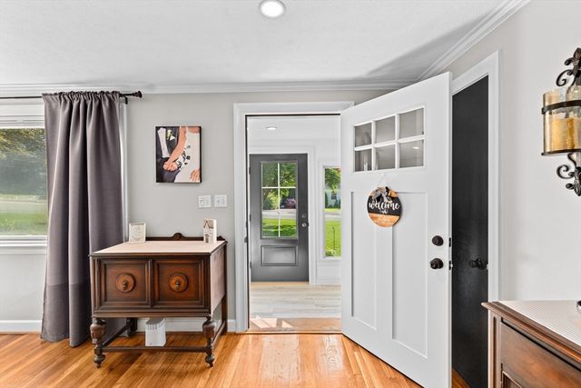 122 Lockland Ave, Framingham, MA 01701