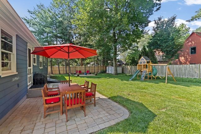 122 Lockland Ave, Framingham, MA 01701