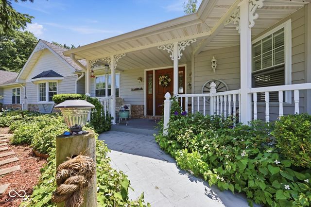 449 E McKay Road, Shelbyville, IN 46176
