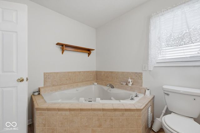 449 E McKay Road, Shelbyville, IN 46176