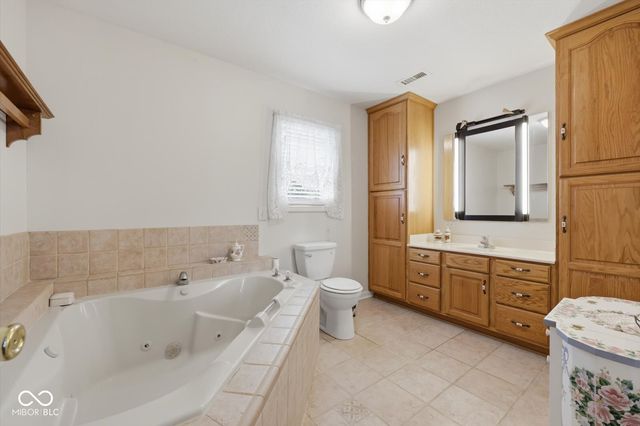 449 E McKay Road, Shelbyville, IN 46176