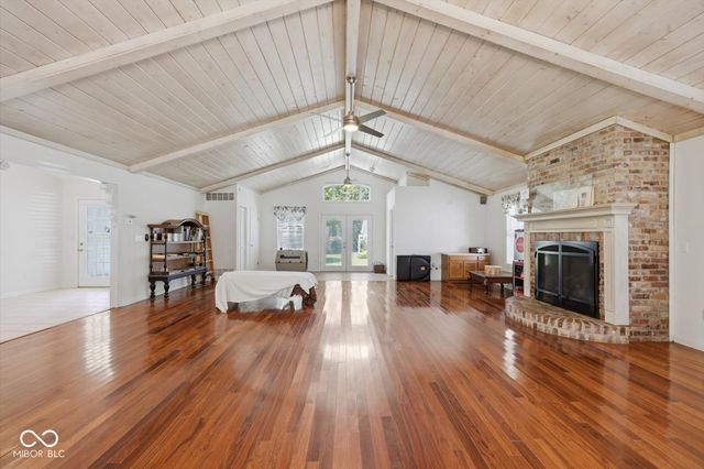 449 E McKay Road, Shelbyville, IN 46176