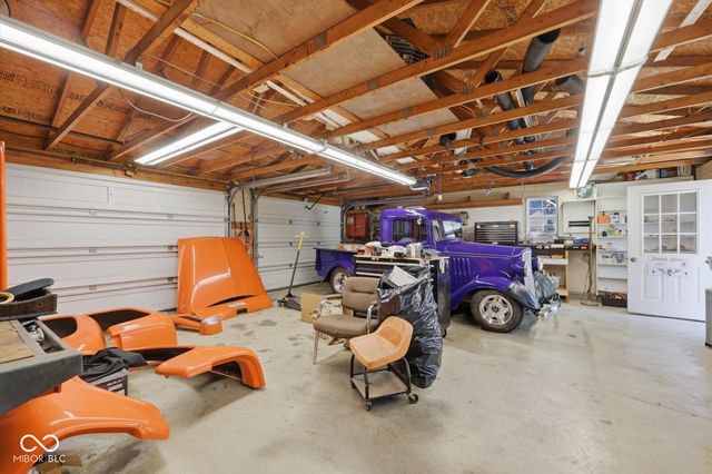 449 E McKay Road, Shelbyville, IN 46176