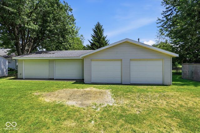 449 E McKay Road, Shelbyville, IN 46176