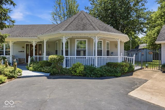 449 E McKay Road, Shelbyville, IN 46176