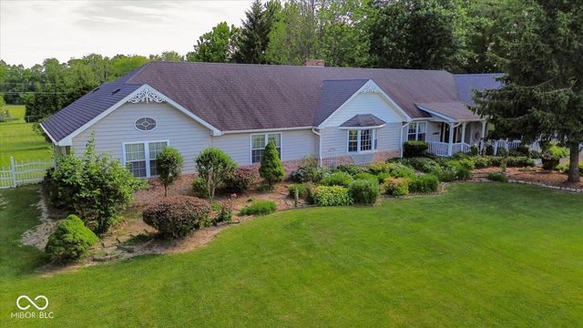 449 E McKay Road, Shelbyville, IN 46176