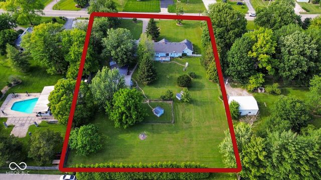 449 E McKay Road, Shelbyville, IN 46176