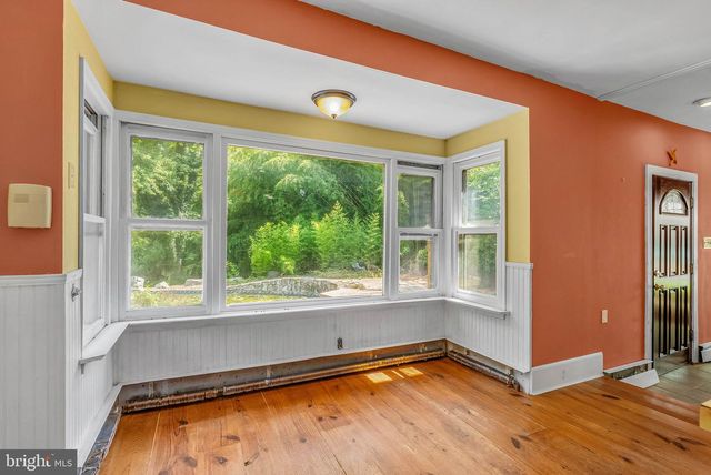 15 CHURCH ST, Mullica Hill, NJ 08062