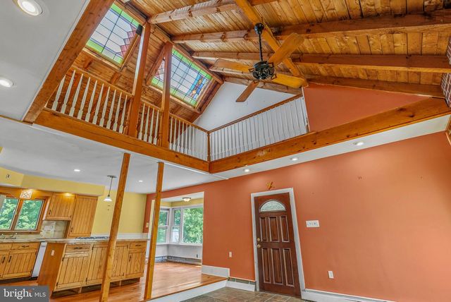 15 CHURCH ST, Mullica Hill, NJ 08062
