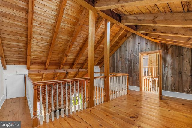 15 CHURCH ST, Mullica Hill, NJ 08062