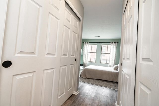 12 W Russell Street, Columbus, OH 43215