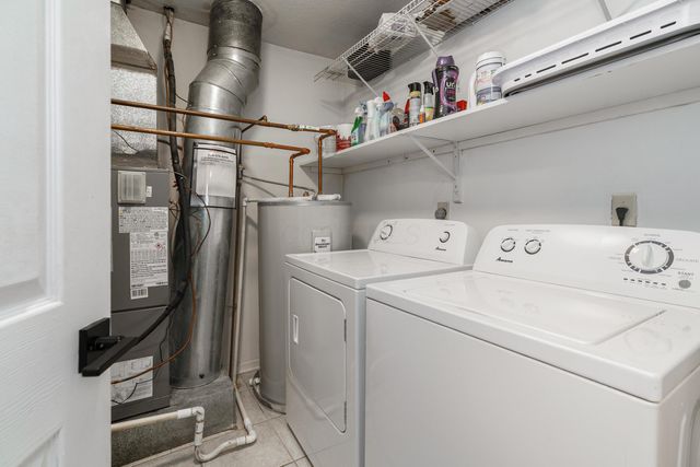 12 W Russell Street, Columbus, OH 43215