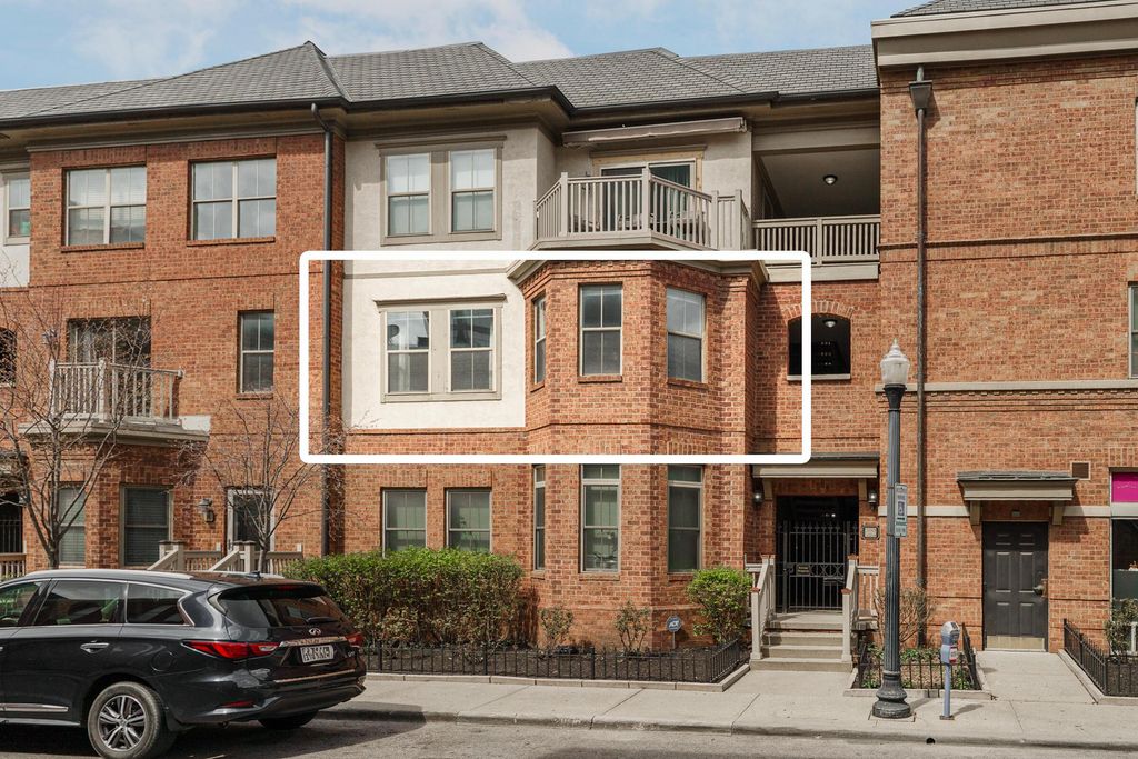 12 W Russell Street, Columbus, OH 43215