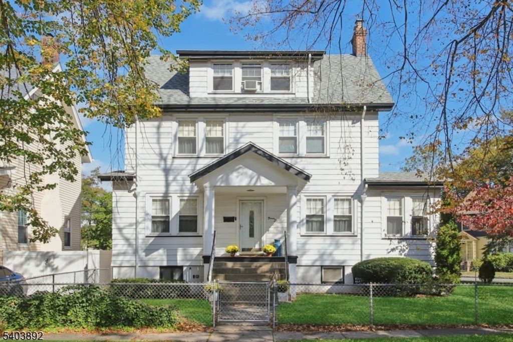 26 Lafayette Ave, East Orange City, NJ 07017