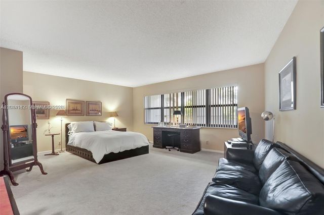 1800 S Ocean Blvd Apt 210, Lauderdale By The Sea, FL 33062