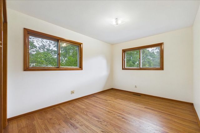 2N356 Euclid Avenue, Glen Ellyn, IL 60137
