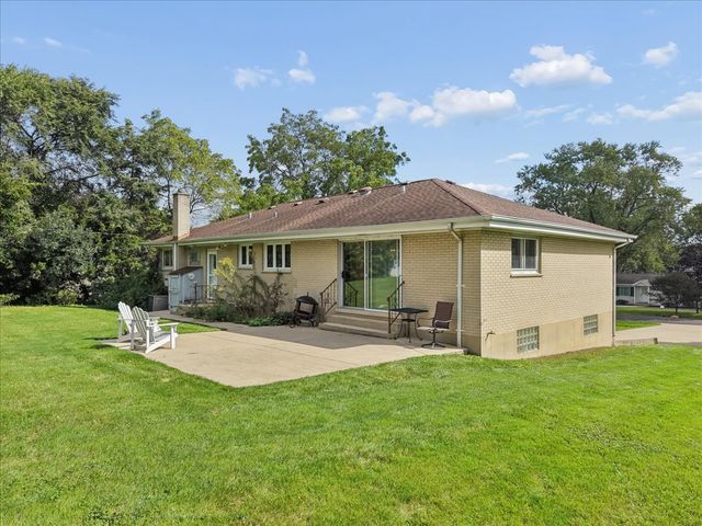 2N356 Euclid Avenue, Glen Ellyn, IL 60137