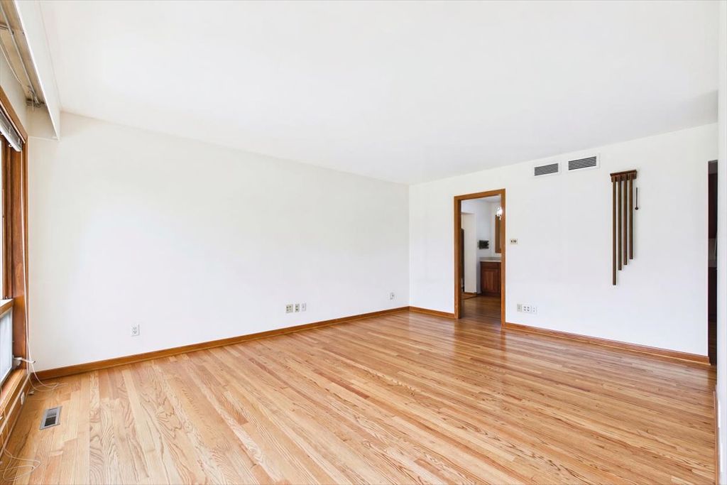 2N356 Euclid Avenue, Glen Ellyn, IL 60137 — photo 5