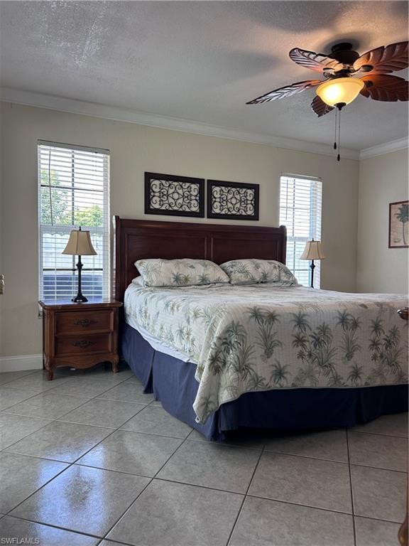 Image 11 of property listing at 111 4th PL, Cape Coral, FL 33990