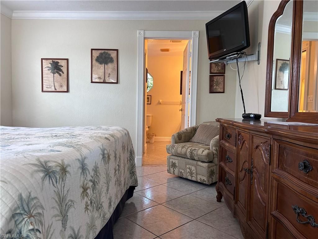 Image 12 of property listing at 111 4th PL, Cape Coral, FL 33990