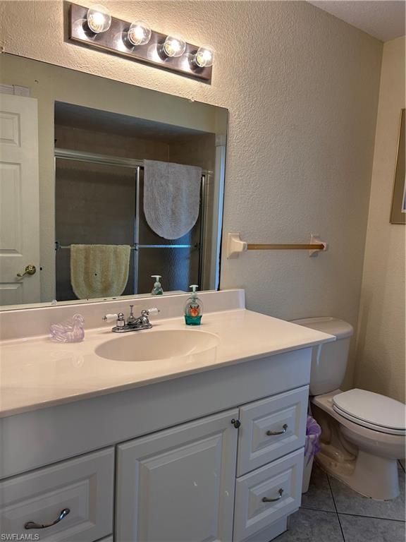 Image 18 of property listing at 111 4th PL, Cape Coral, FL 33990