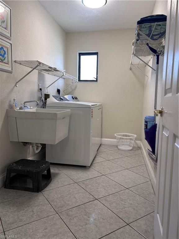 Image 21 of property listing at 111 4th PL, Cape Coral, FL 33990