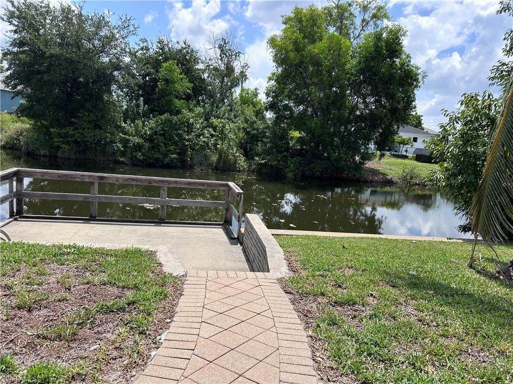Image 33 of property listing at 111 4th PL, Cape Coral, FL 33990