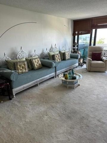 10101 E Bay Harbor Dr 702, Bay Harbor Islands, FL 33154