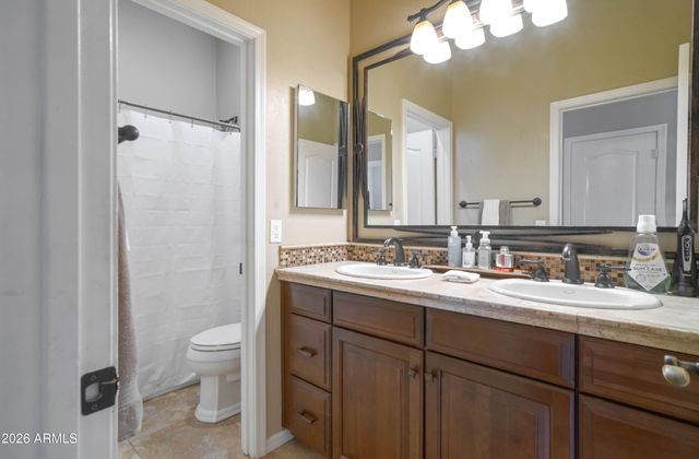 4019 E Del Rio Street, Gilbert, AZ 85295