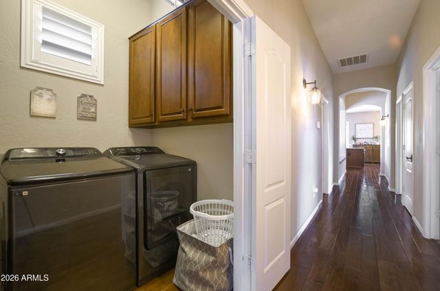 4019 E Del Rio Street, Gilbert, AZ 85295