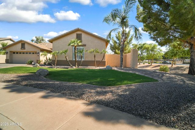 4019 E Del Rio Street, Gilbert, AZ 85295