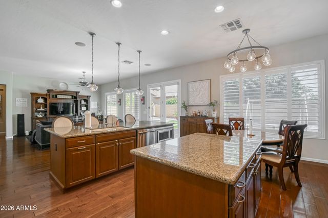 4019 E Del Rio Street, Gilbert, AZ 85295