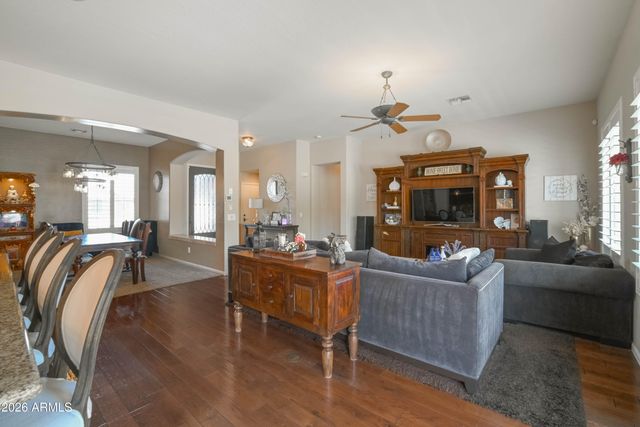 4019 E Del Rio Street, Gilbert, AZ 85295