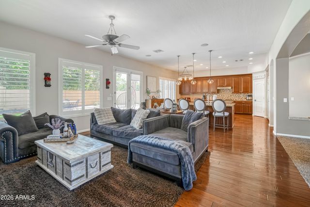 4019 E Del Rio Street, Gilbert, AZ 85295