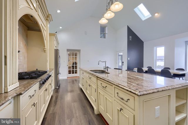 837 CENTERVILLE RD, Lancaster, PA 17601