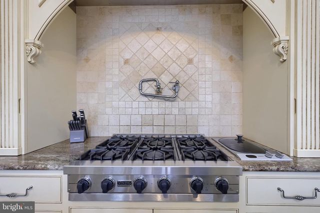 837 CENTERVILLE RD, Lancaster, PA 17601