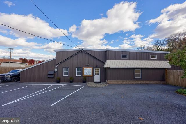 837 CENTERVILLE RD, Lancaster, PA 17601