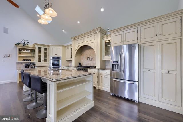 837 CENTERVILLE RD, Lancaster, PA 17601